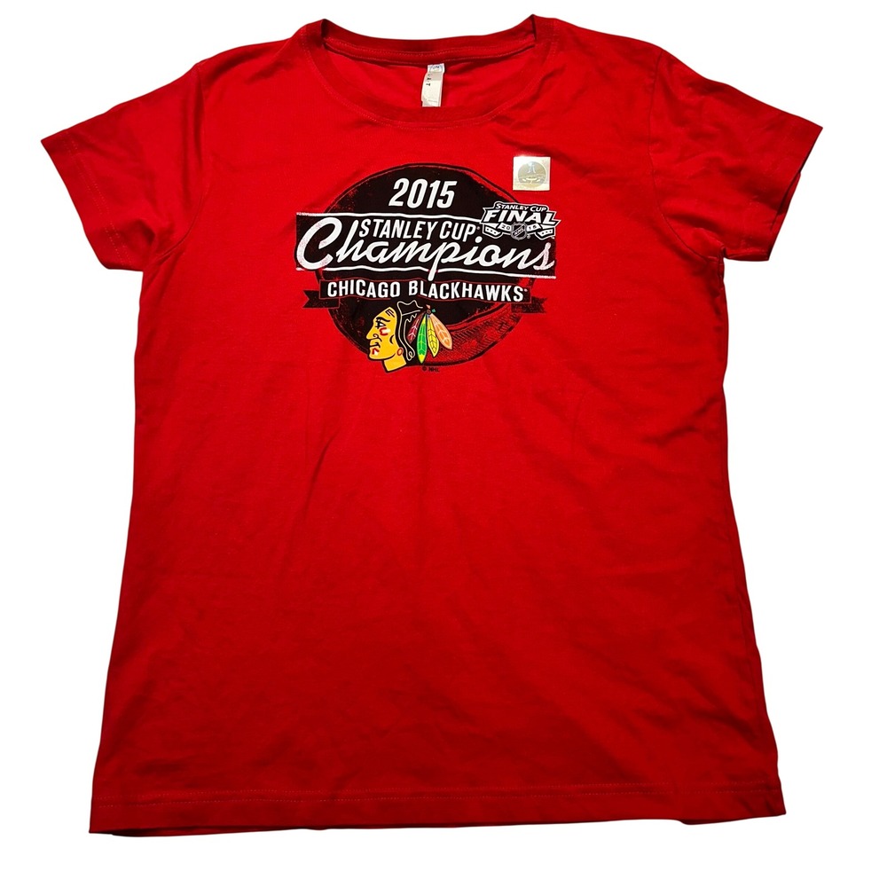 LAT Chicago Blackhawks T Shirt Women Large Red 2015 Stanley Cup Champions Sporty